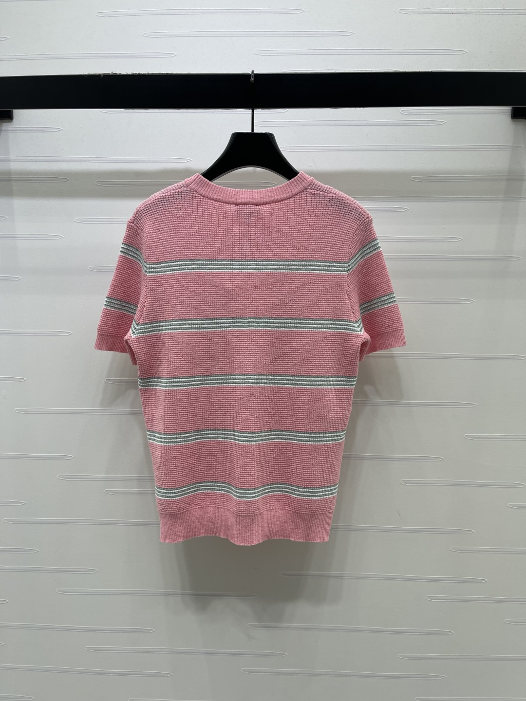 Women's short sleeves